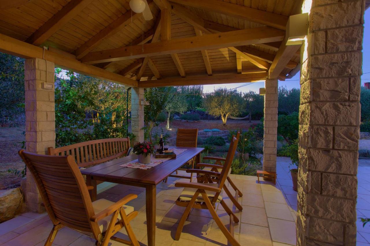 Holiday Home Lavanda Kornić Екстериор снимка