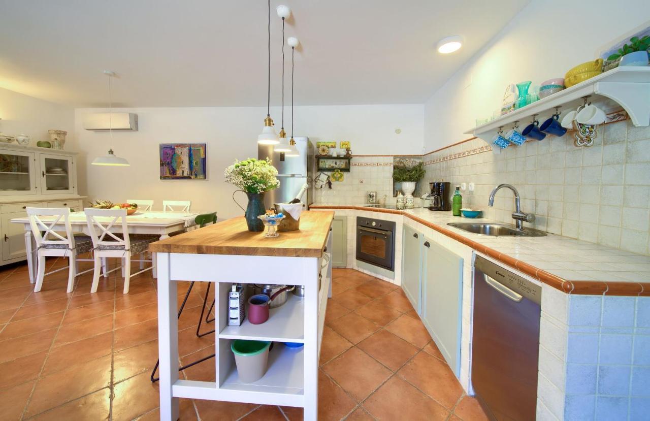 Holiday Home Lavanda Kornić Екстериор снимка